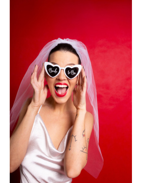 Okulary serduszka z napisem ''Bride to Be'', biały