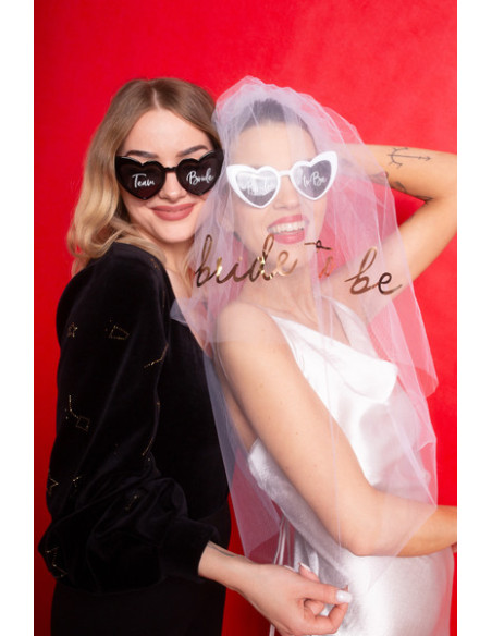 Okulary serduszka z napisem ''Team Bride'', czarny